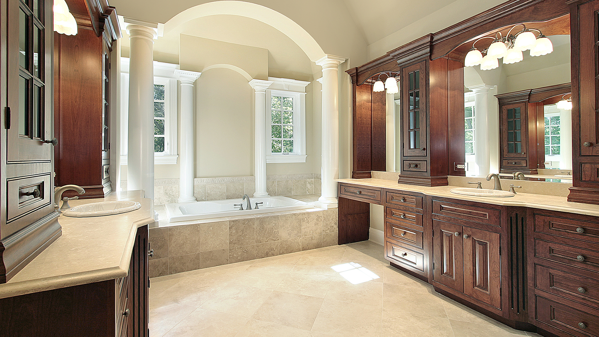 SPLENDID MASTER BATH
