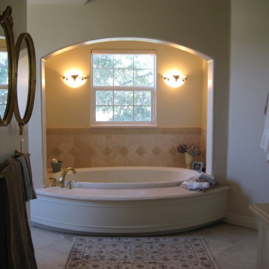 Baths with oval tubs